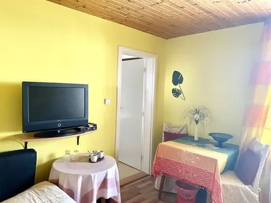 Deluxe Üç Kişilik Oda (2)