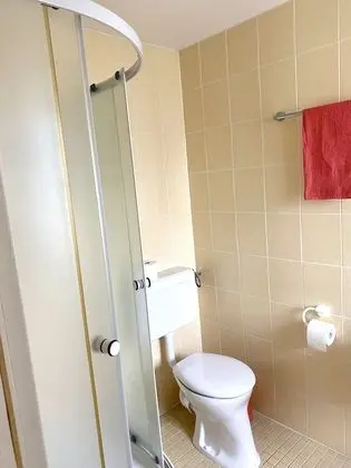 Deluxe Üç Kişilik Oda (2)