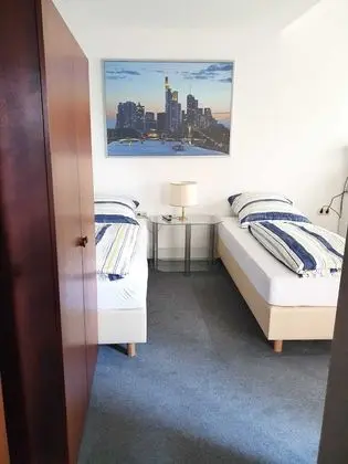 Tek Büyük veya İki Ayrı Yataklı Oda