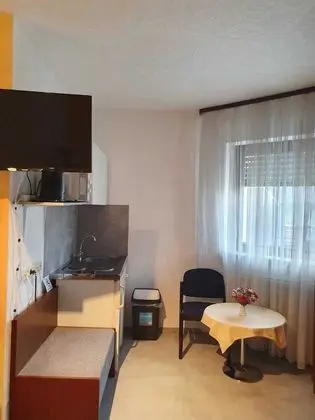 Üç Kişilik Oda