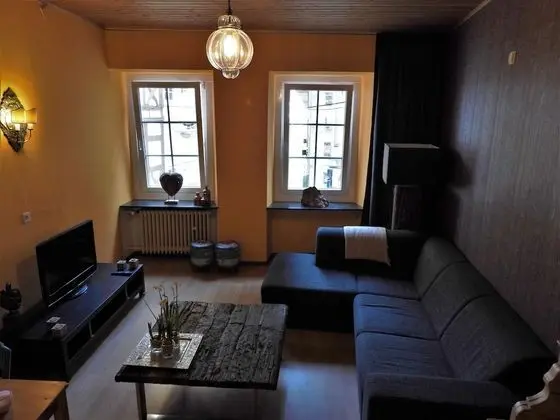 Traditional Apart Daire, Kanal Manzaralı, Dağ Yamacı