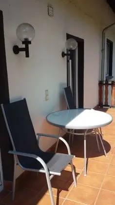 Üç Kişilik Oda, Balkon