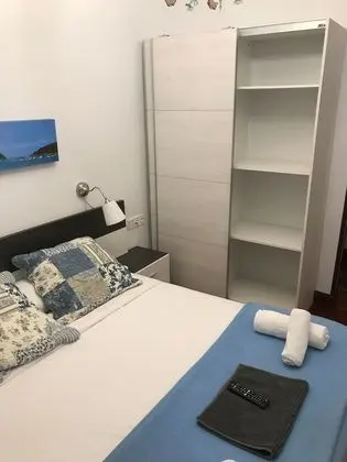 Tek Büyük Yataklı Oda (Contxa)