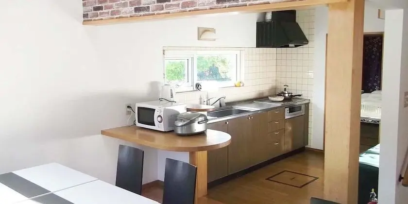 Ev, Sigara İçilmez (Private Vacation, 11~14 Guests)