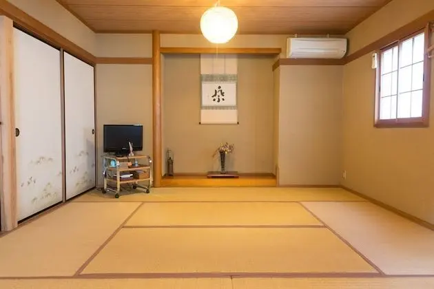 Traditional Oda