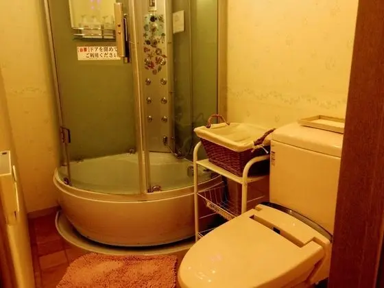 İki Ayrı Yataklı Oda, Özel Banyo
