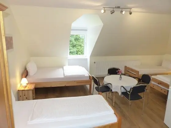 Family Dört Kişilik Oda