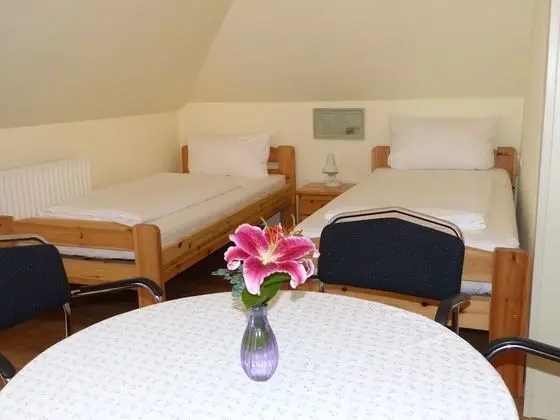 Family Dört Kişilik Oda