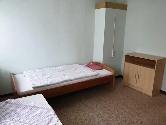 Tek Kişilik Oda, Ortak Banyo