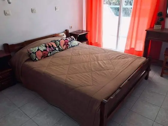 Basic Stüdyo, Bahçe Manzaralı, Bahçeli