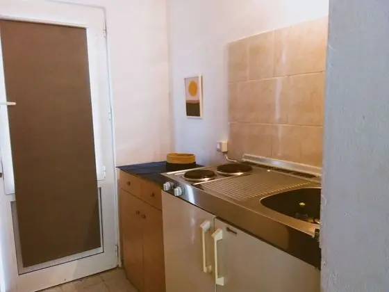 Basic Stüdyo, Bahçe Manzaralı, Bahçeli