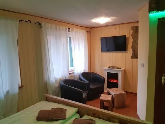 Basic Tek Büyük Yataklı Oda, 1 Büyük (Queen) Boy Yatak