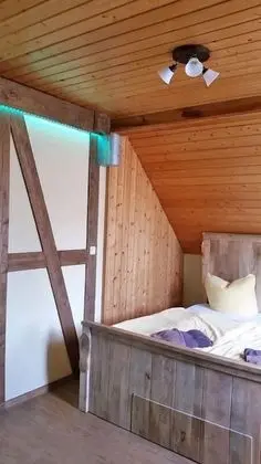 Basic Tek Büyük Yataklı Oda, 1 Büyük (Queen) Boy Yatak