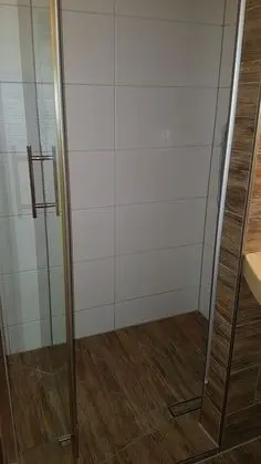 Basic Tek Büyük Yataklı Oda, 1 Büyük (Queen) Boy Yatak