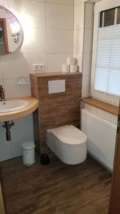 Basic Tek Büyük Yataklı Oda, 1 Büyük (Queen) Boy Yatak