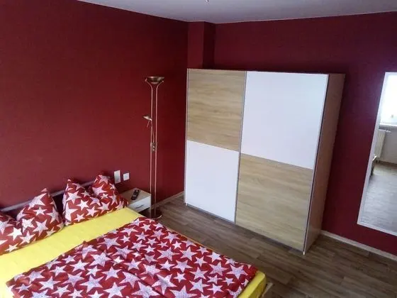 Standard Tek Büyük Yataklı Oda, Ortak Banyo (1. OG)