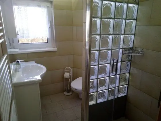 Standard Tek Büyük Yataklı Oda, Ortak Banyo (1. OG)