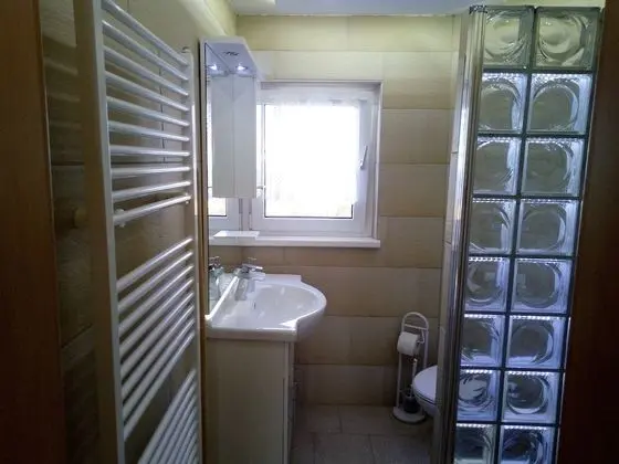 Standard Tek Büyük Yataklı Oda, Ortak Banyo (1. OG)