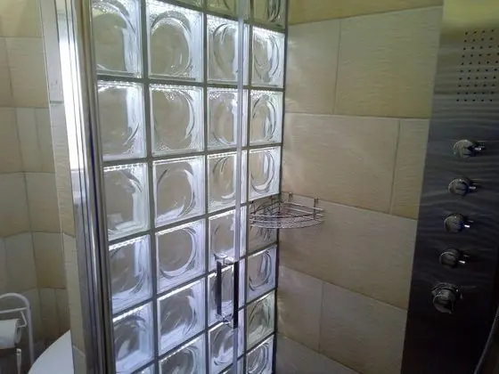 Standard Tek Büyük Yataklı Oda, Ortak Banyo (1. OG)