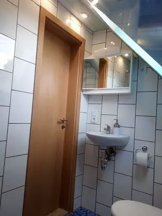 Tek Büyük Yataklı Oda, Ortak Banyo (2. OG)