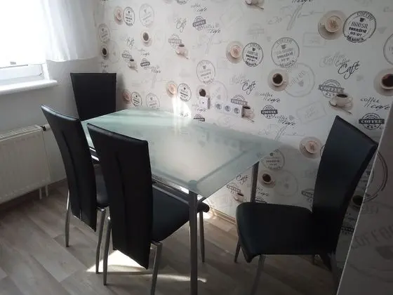 Tek Büyük Yataklı Oda, Ortak Banyo (2. OG)