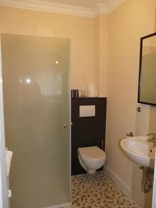 Tek Büyük Yataklı Oda, Özel Banyo