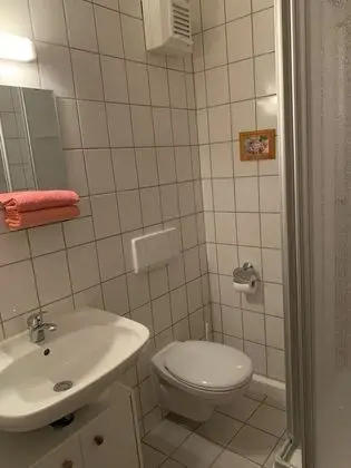 İki Ayrı Yataklı Oda, Banyolu/Duşlu