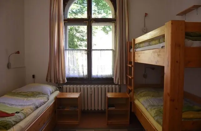 Üç Kişilik Oda (Irma Schmidt Zimmer)