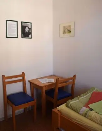 Üç Kişilik Oda (Irma Schmidt Zimmer)
