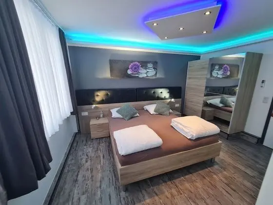 Comfort Tek Büyük Yataklı Oda