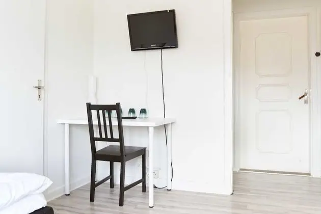 Dört Kişilik Oda, Ortak Banyo