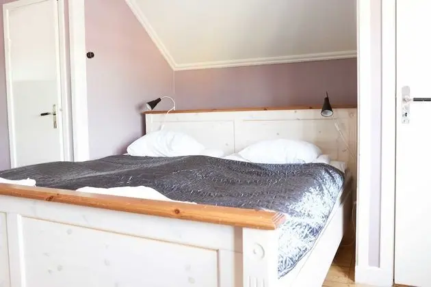 Dört Kişilik Oda, Ortak Banyo