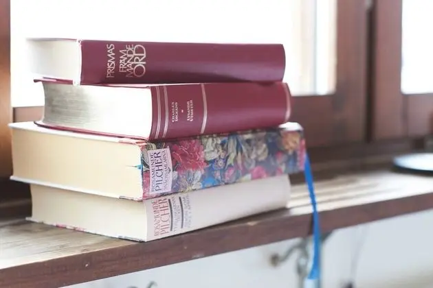 İki Ayrı Yataklı Oda, Ortak Banyo