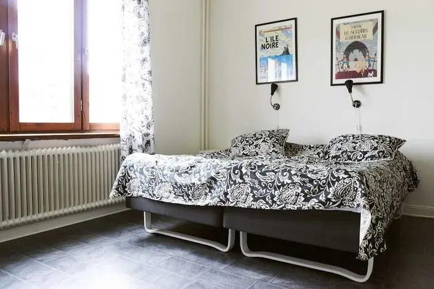 Üç Kişilik Oda, Ortak Banyo