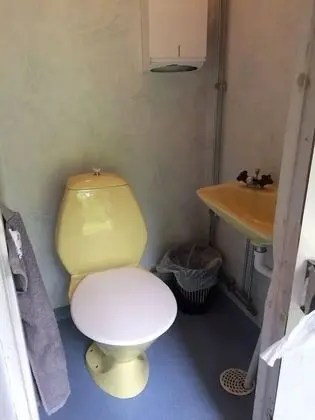 Basic Kulübe, Ortak Banyo (2 Beds)