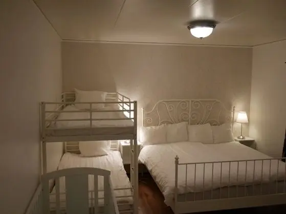 Family Oda (With baby cot)