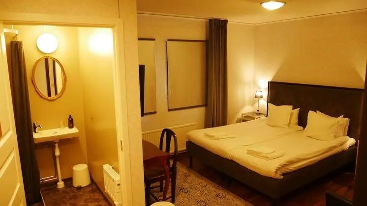 Tek Büyük Yataklı Oda, Bahçe Manzaralı