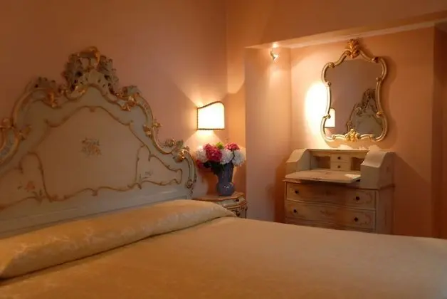 Superior Tek Büyük veya İki Ayrı Yataklı Oda