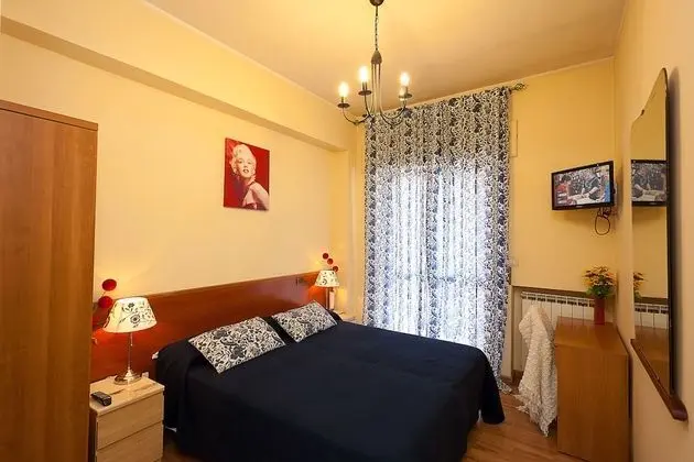 Tek Büyük veya İki Ayrı Yataklı Oda