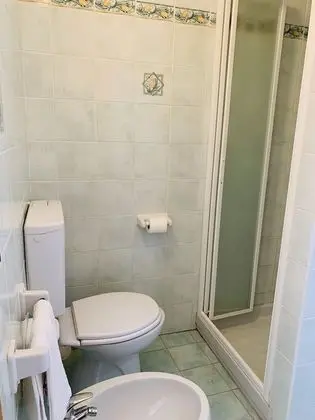 İki Ayrı Yataklı Oda, Banyolu/Duşlu, Kısmi Deniz Manzaralı