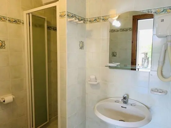 İki Ayrı Yataklı Oda, Banyolu/Duşlu, Kısmi Deniz Manzaralı
