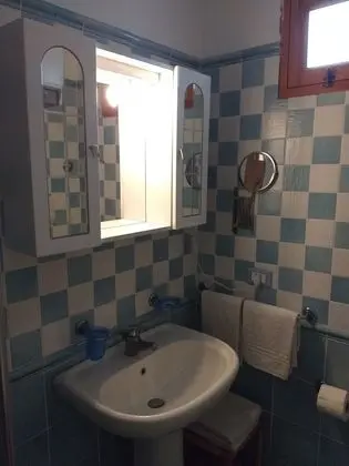 Üç Kişilik Oda
