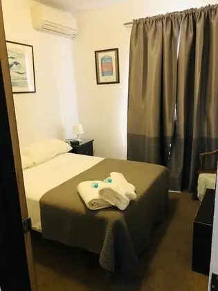 Economy Tek Büyük Yataklı Oda, 1 Büyük (Queen) Boy Yatak, Sigara İçilmez, Ortak Banyo