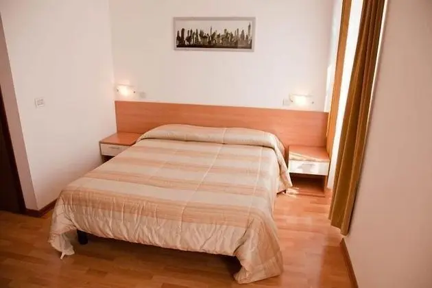 Tek Büyük veya İki Ayrı Yataklı Oda, Özel Banyo