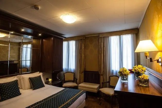 Standard Tek Büyük Yataklı Oda