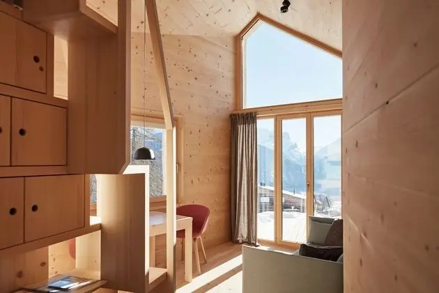 Signature Ev, Dağ Manzaralı, Yamaçta