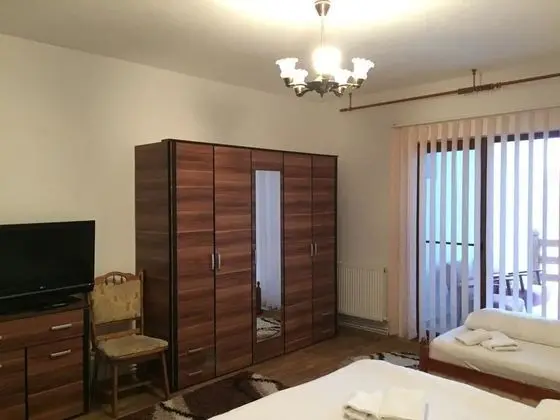 Basic Üç Kişilik Oda