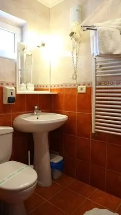 Standard Oda, 1 Büyük (Queen) Boy Yatak