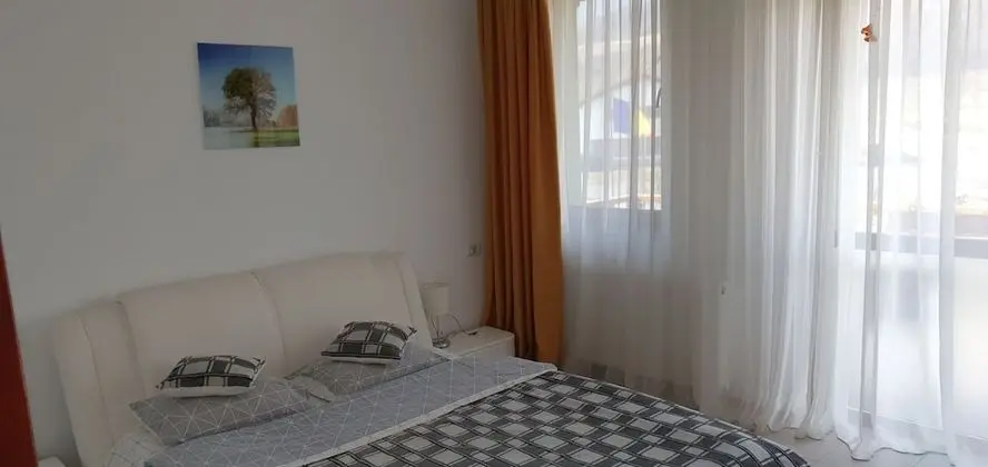 Premium Tek Büyük Yataklı Oda