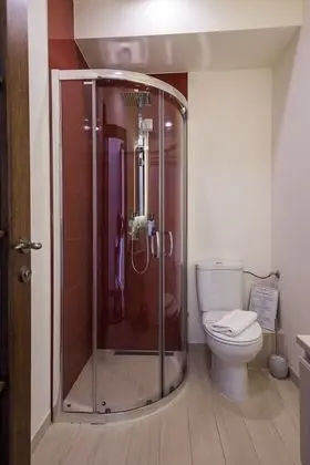 Comfort Tek Büyük Yataklı Oda, Balkon, Avlu Manzaralı